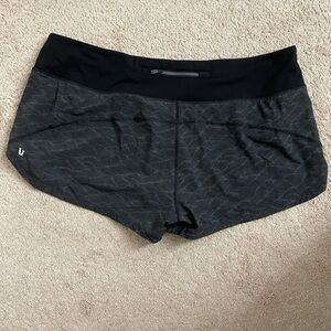 Vuori Performance Short